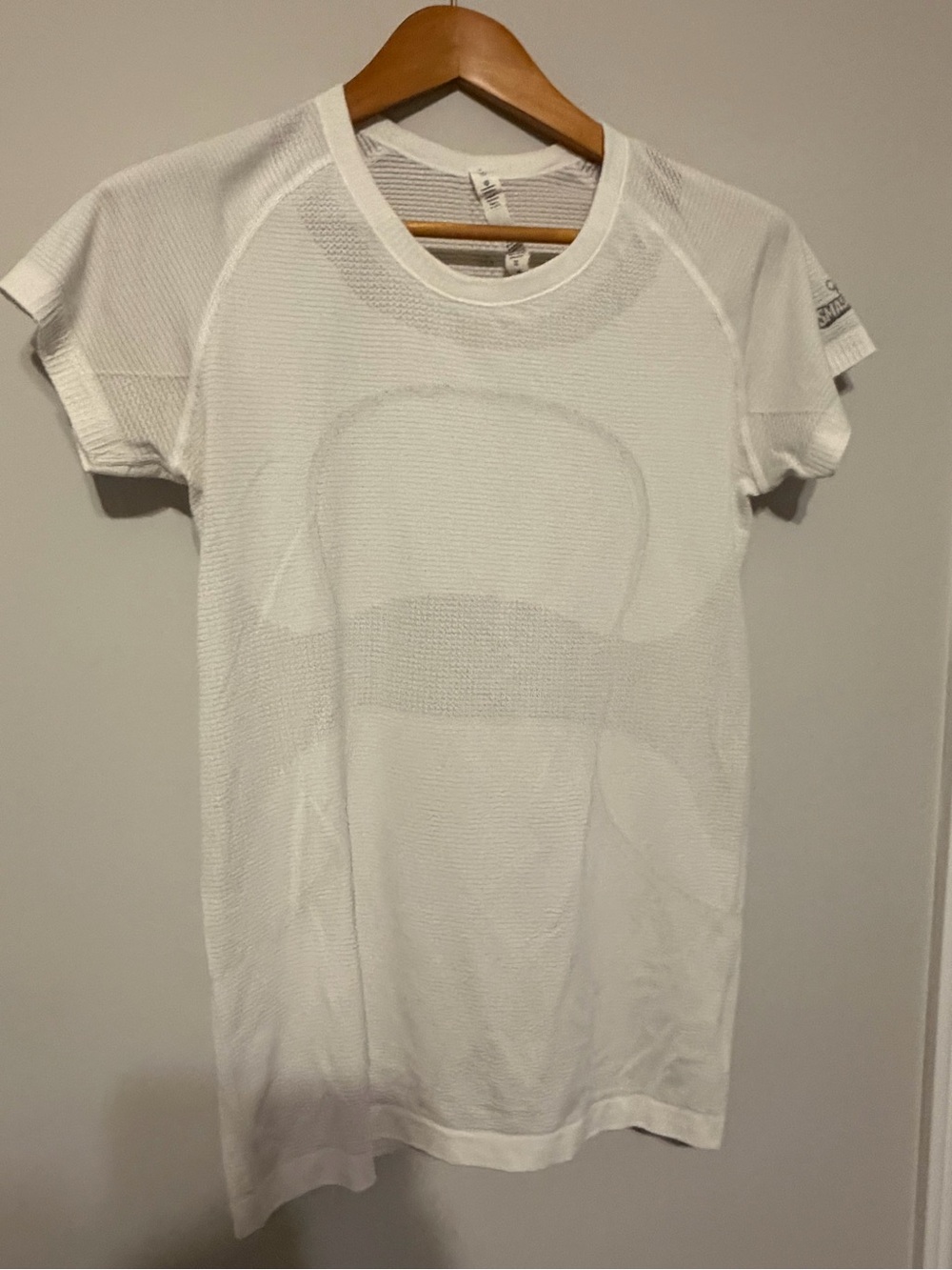 Lululemon Swiftly top